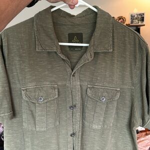 Prana Mens SS Button Up Shirt Size L